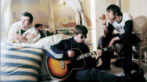 Radio_Oxigeno's tweet photo. #LoMásVisto: @oasis compartió este demo grabado hace 20 años en el Caribe https://t.co/u891cbK3CI https://t.co/IfJJRANECv