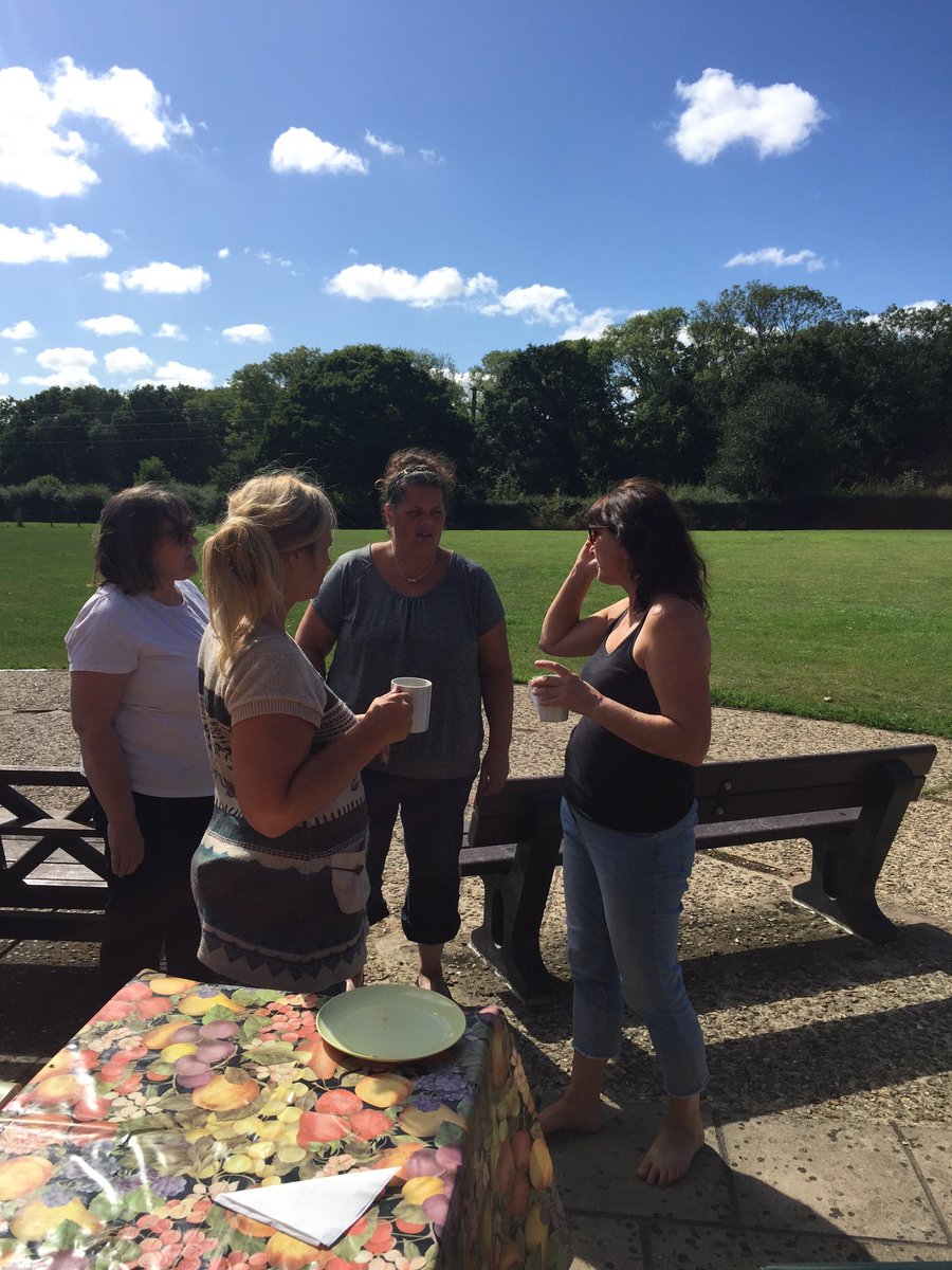 ShineSouth's tweet photo. @ShineSouth had a lovely Autumn Tea Party. Fab weather, tea, cakes &amp; rounders 😀 https://t.co/66bnAZKrnv
