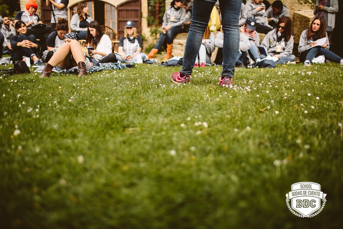 cuentischool's tweet photo. En nuestros camps ofrecemos formación específica en diferentes areas. ¡Solo para #cuentialumnas! //📷 @keisyandrocky https://t.co/5YwYB2CVPv