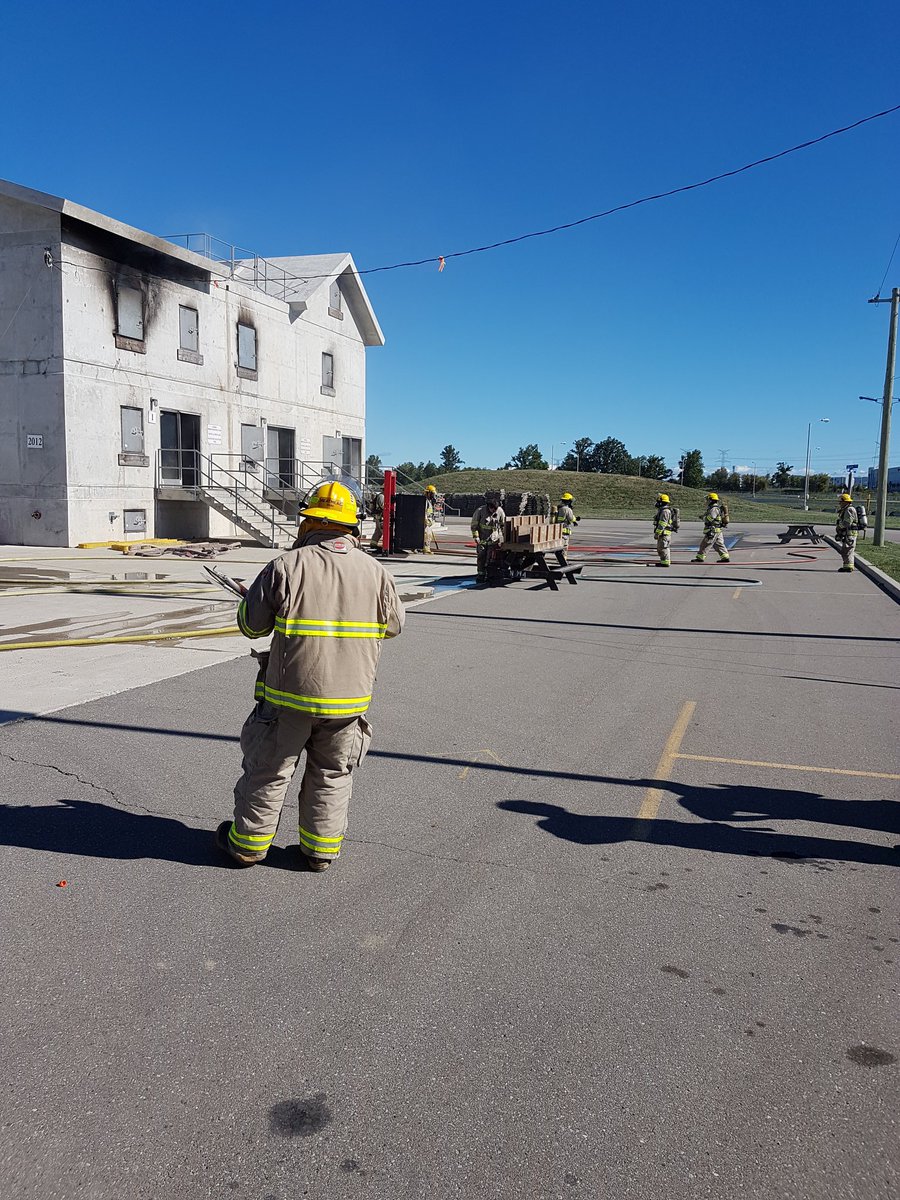 13Switzer's tweet photo. Best way to spend a Sunday....live fire  training in mississauga. https://t.co/OnnTqicz42