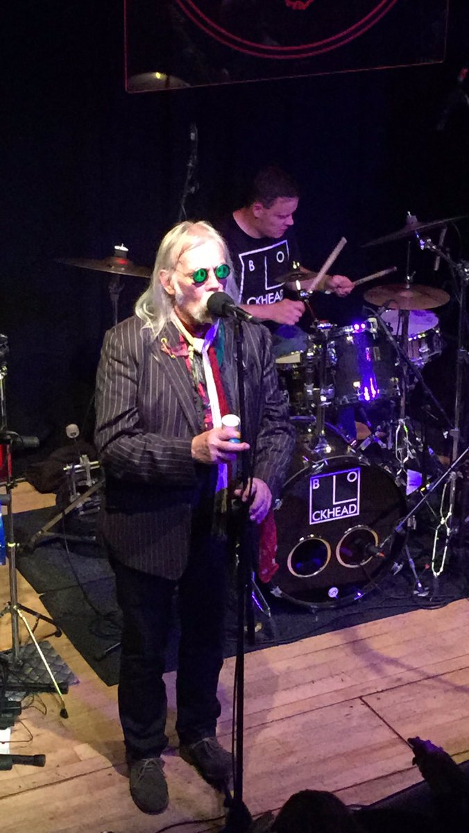 Still Image tweet media