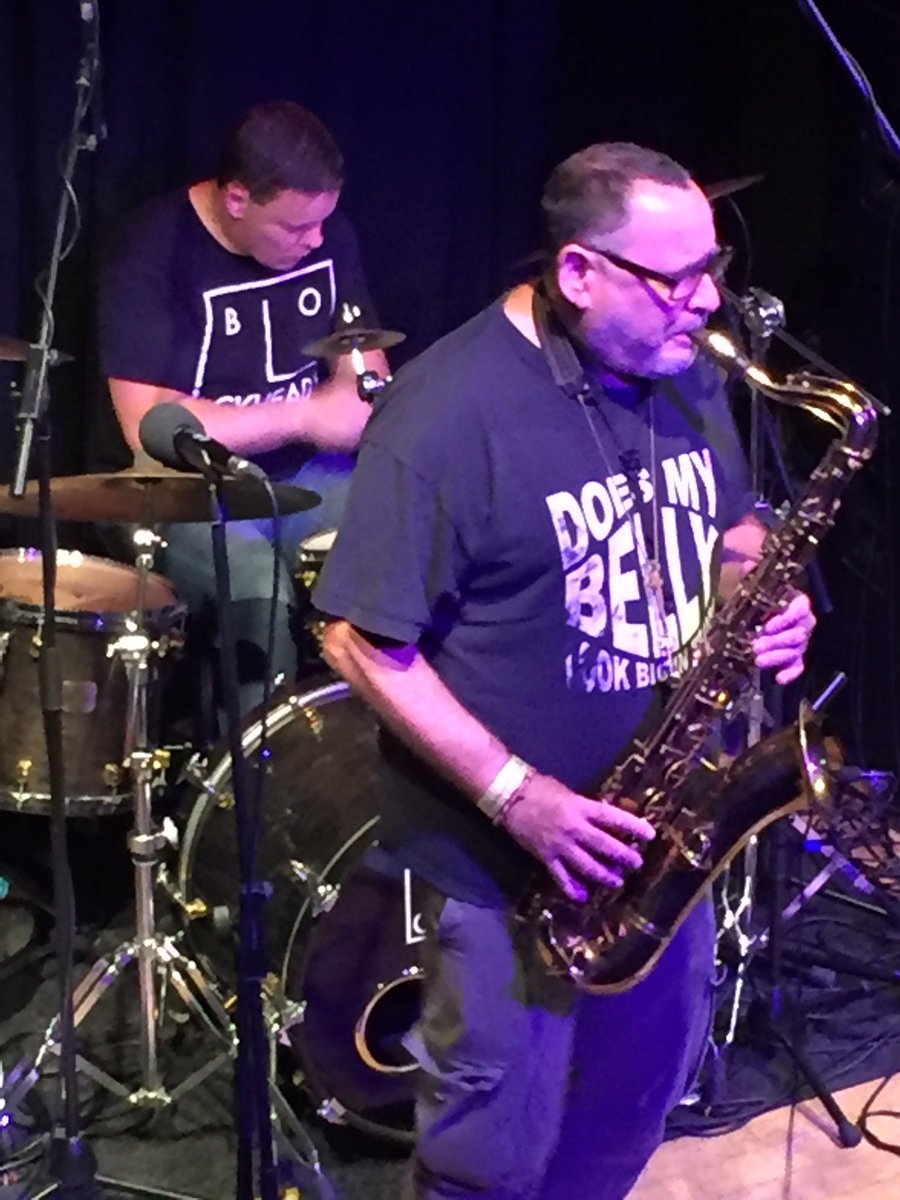 Still Image tweet media