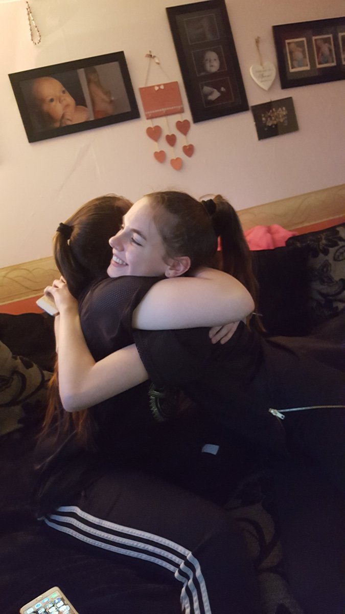 lisa0476's tweet photo. 2 very happy girls and 1 especially who cant stop smiling, thanx so much @SD_Telford for making my kids very happy 😍 https://t.co/1vZWC1Oh9o