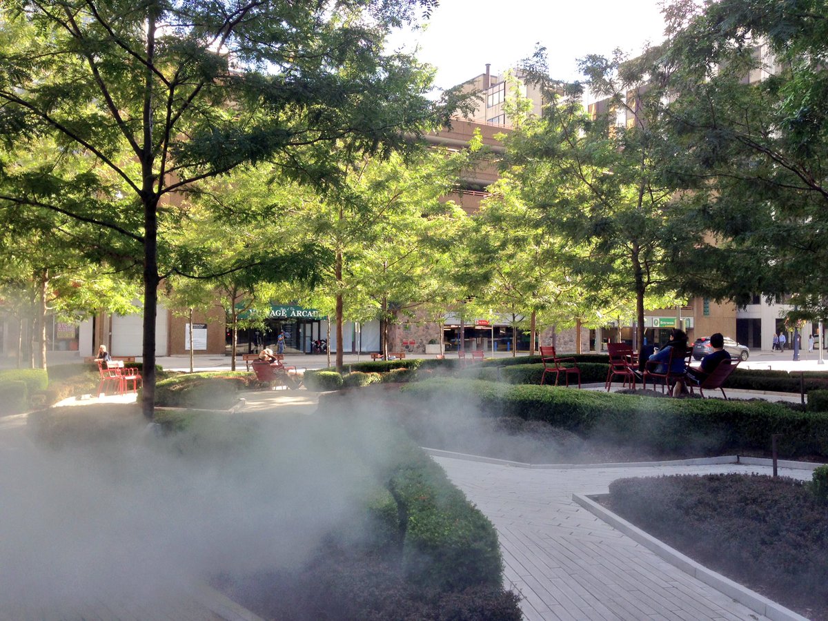 jonahletovsky's tweet image. With added seating, Yorkville Rose Garden now an incredible, welcoming public space. Thanks @FSToronto! #SitTO