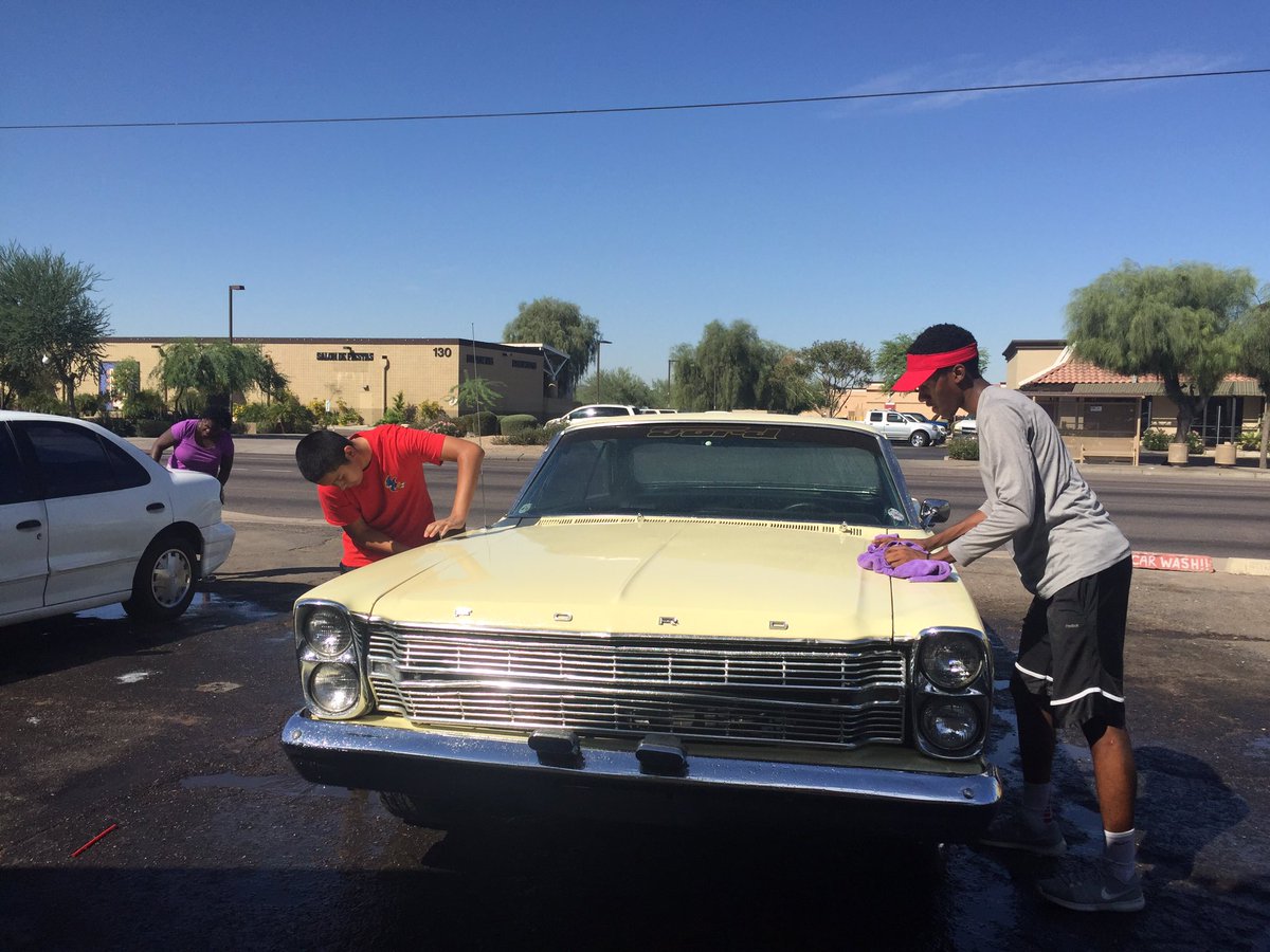 PSMEagles's tweet photo. Car wash fundraiser today! https://t.co/1EErkYlRub