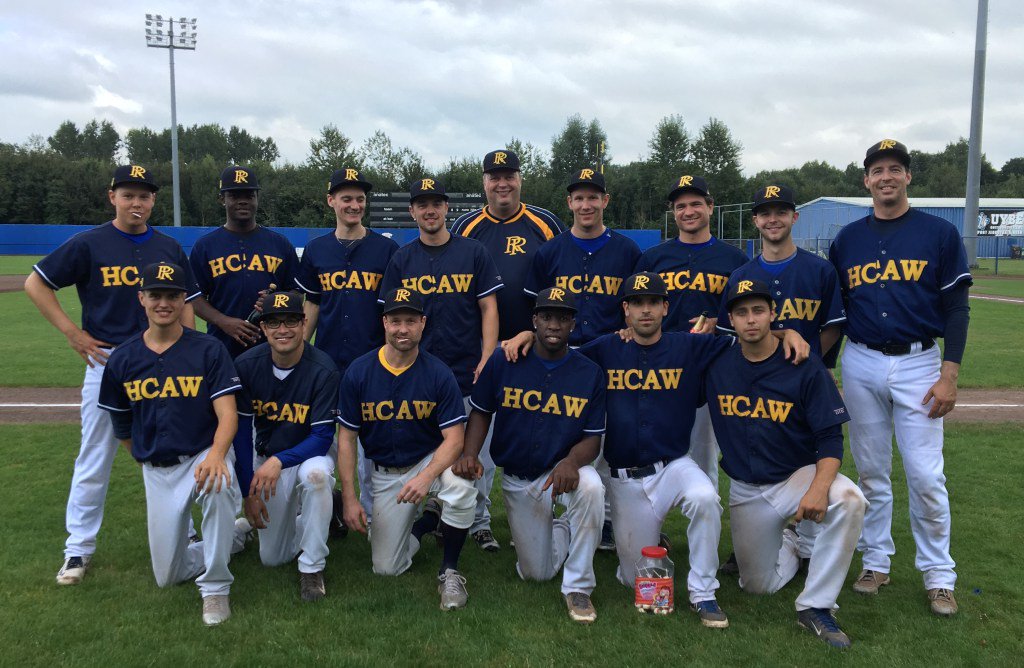 reserves3's tweet photo. Bussumers kampioen! Het kan in Almere https://t.co/hOuRAC9BXo https://t.co/9x83dZRMBI