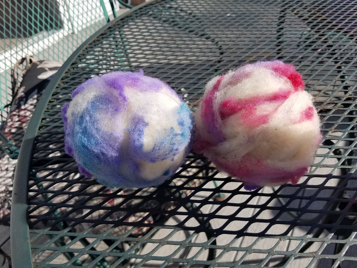 EmilySO's tweet image. Wow that was fun. Dryer balls ready to felt. Thnx @feltedsoaplady