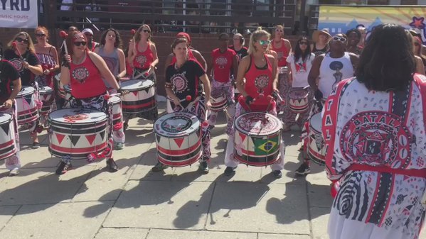 porjotonlipi's tweet photo. DCculture : RT AdamsMorganDay: The Amazing Ladies of Batala! #AdMoDay https://t.co/BLWP3wwX1K (via Twitter … https://t.co/XghyRtnzLu