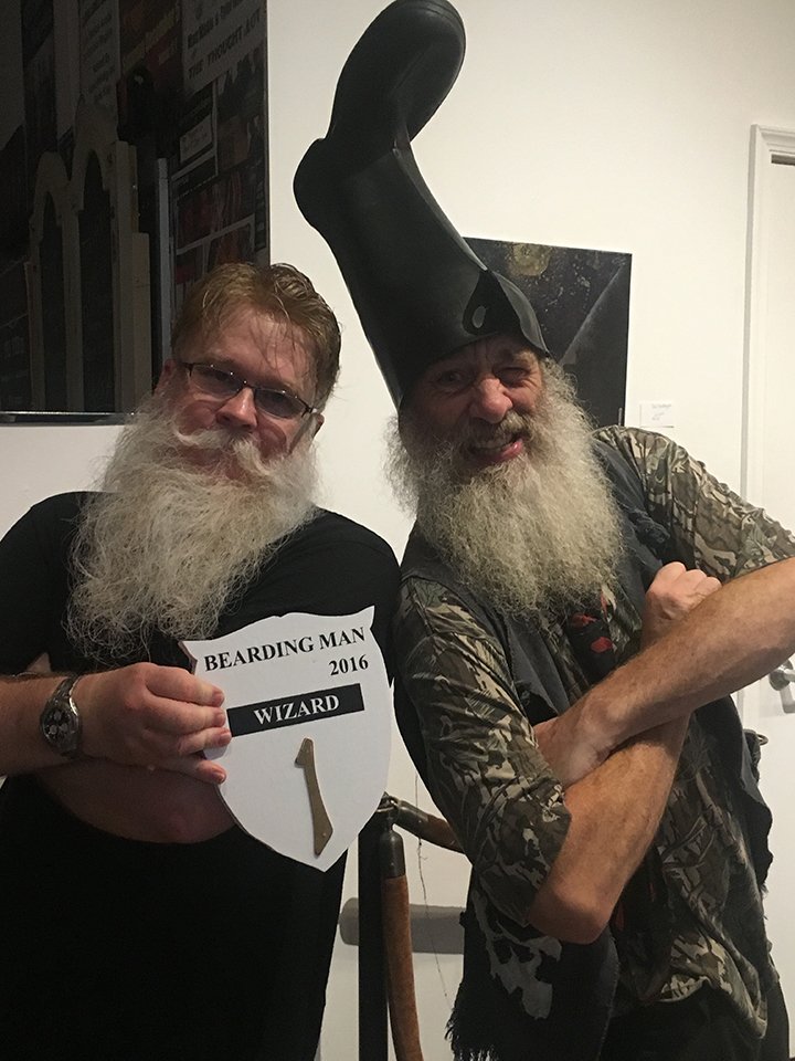 myfeasog's tweet image. Wizard Beard Winner @beardingman Kevin Williams with @VerminSupreme
#beardingman #VerminSupreme #feasog #beardsman