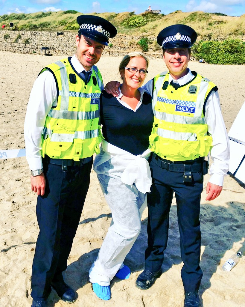 Nickyfar's tweet image. #Faithlessmovie @Dorsetecho  shooting crime scene today Hengistbury Head. #SeanGilder @Nickyfar as cameo DC Barry