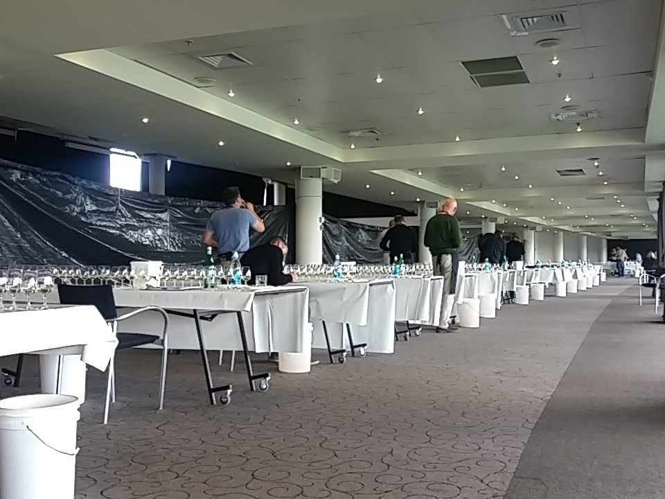 wineorbit's tweet image. Judging begins NZ International Wine Show. First up, sauvignon blanc.