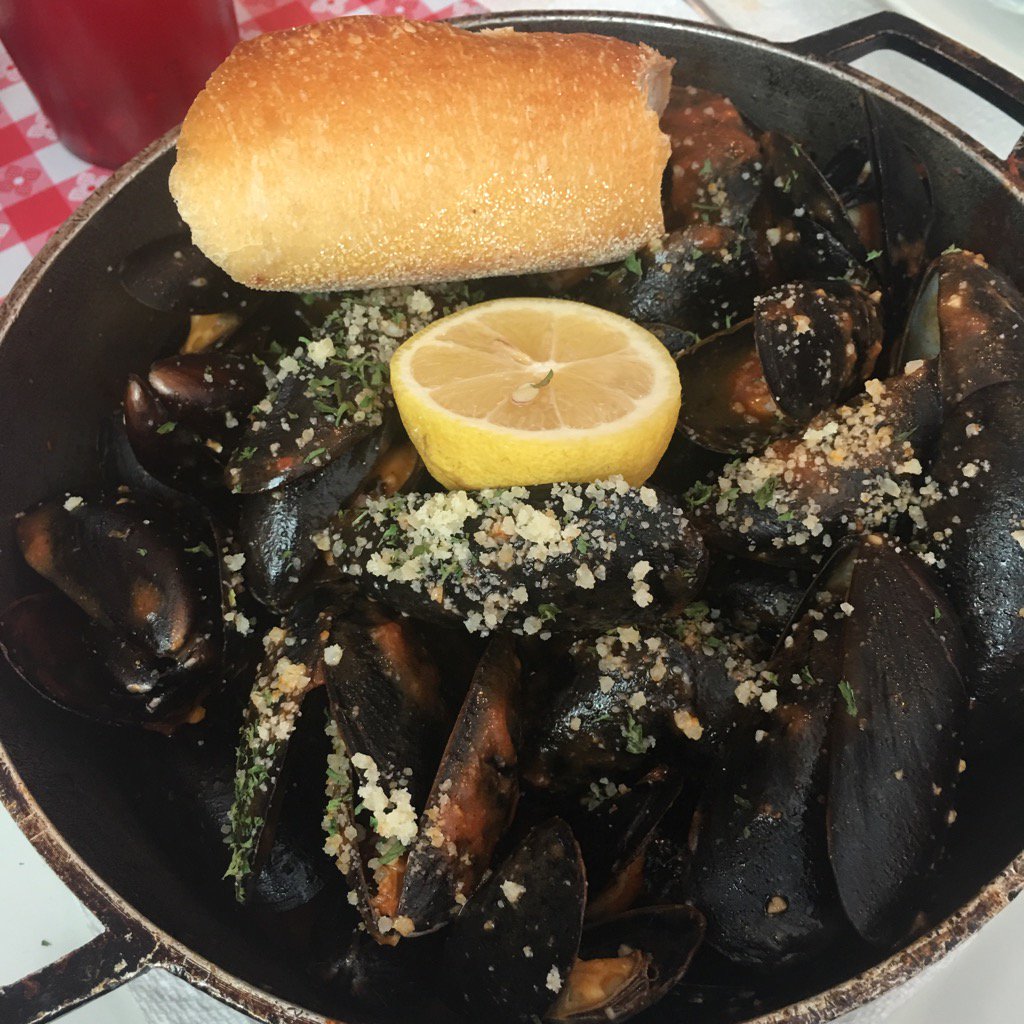 googontheroad's tweet photo. #Diningperfection at Marie's Seafood in Madison NJ - run don't walk to get yours!! https://t.co/0lbTvtE9Bu