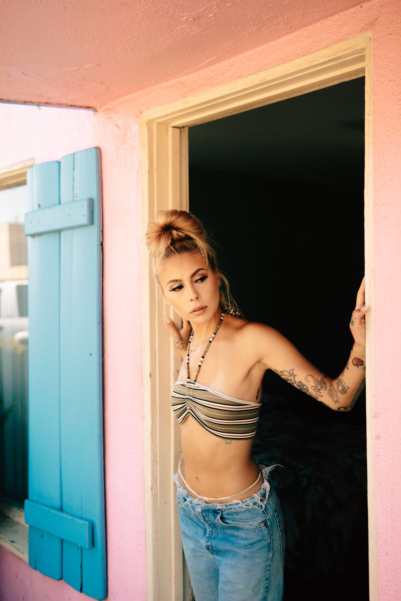 L1LDebbie's tweet photo. https://t.co/dY8vIDNvSp
