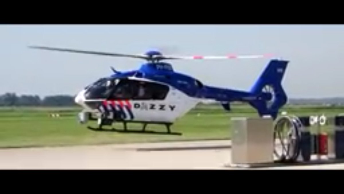 fknhard's tweet photo. https://t.co/QnZPNQHKbt His name on a Heli, &amp; u? #dezzy @StacksHoodRich @blackcarpet100 @AIRITOUTRADIO @Jawn215 https://t.co/Rc7R8LoOqm