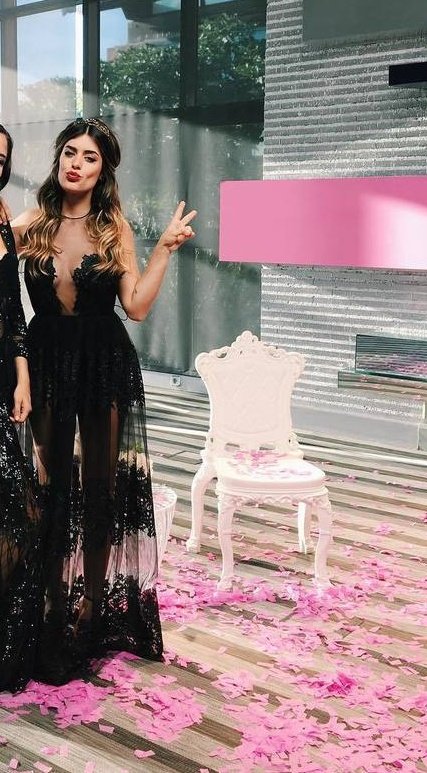 amaaalgi's tweet photo. Yo no digo naaada pero Aida se había hecho una reducción de pecho eh 💛🙈💁
#QuieroSerDivinityFinal https://t.co/loReLI8JIP