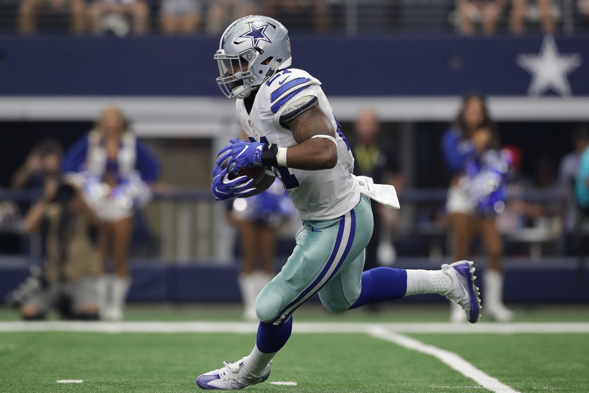 SportsCenter's tweet photo. ZEKE!!

His 1st TD of his career is the Cowboys' 1st TD of the season, and gives Dallas the 16-13 lead. https://t.co/aR672PRDW6