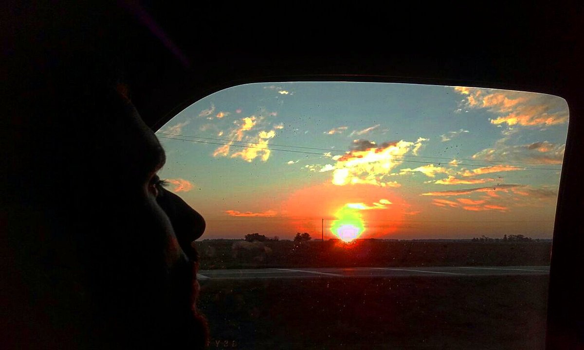 RudolfinhoPF's tweet photo. Busca tu horizonte y disfruta el viaje. https://t.co/ogEskG47OU