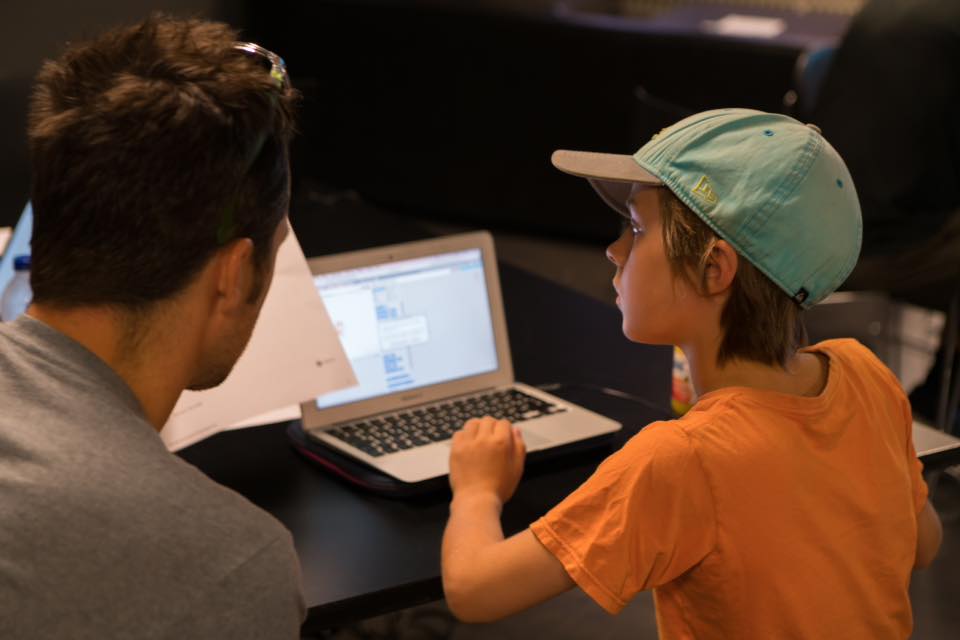 KidsCoding's tweet image. THANK YOU to AMAZING 20 + volunteers &amp;amp; parents who helped bring #codecreateplay workshops to 100&apos;s of kids this wknd