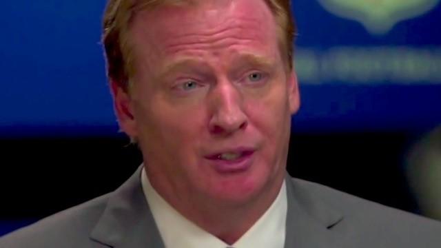 _RobertoPadilla's tweet image. Lets throw it over to the Commissioner..... #Patriots #NFL #nflopeningweekend