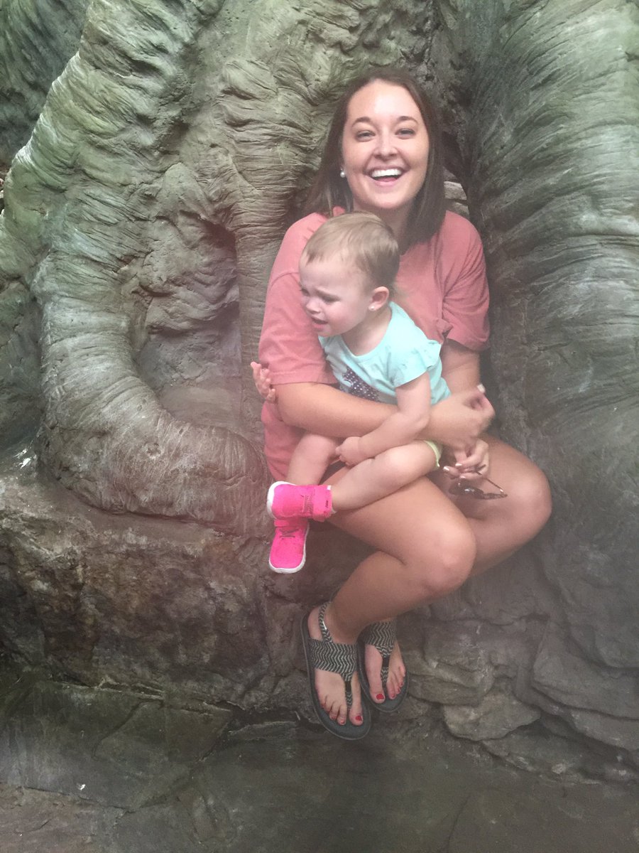 nataliepcook's tweet photo. Zoo day with my Sky Pie! 💕🤗 https://t.co/383grmO47k