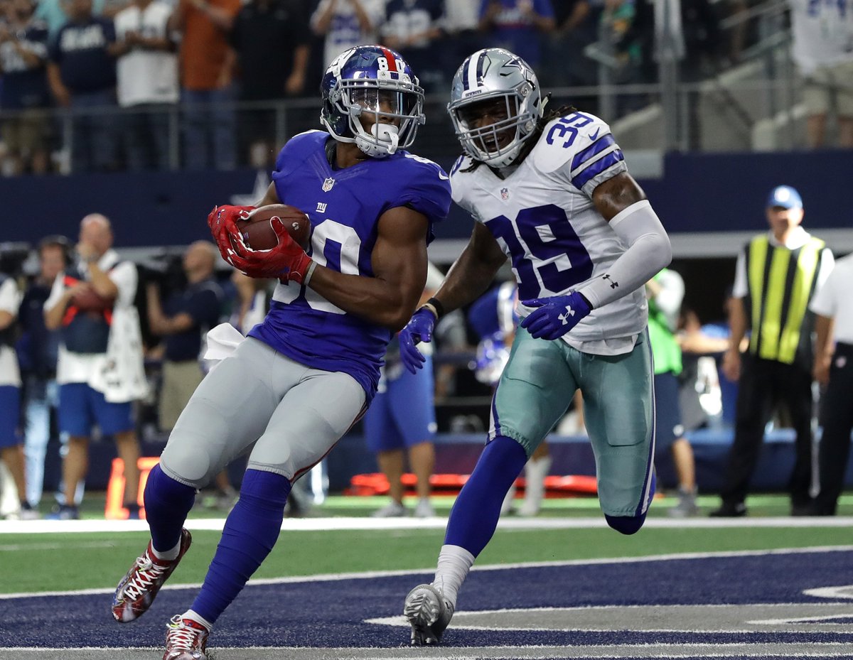 SportsCenter's tweet photo. Giants win!

New York beats Dallas after Terrence Williams fails to go out-of-bounds to stop the clock. https://t.co/WnGikw5qU7