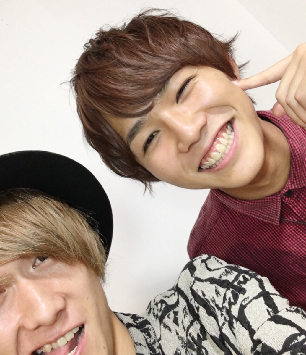 ooishikeito0905's tweet photo. 今年は細かめ細めの束間で決めすぎず
アップバングもただただあげるのではなく流すようにさりげなくアップバングが◎

model.ryu
hair/photo.keito

#cropes
#クロップエス
#2016A/W
#メンズ https://t.co/KOoLwjKMhO