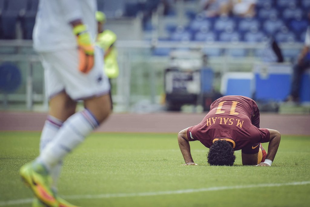 OfficialRoma_ID's tweet photo. #ASRoma mengucapkan selamat Hari Raya Idul Adha 1437 Hijriah bagi para penggemar kami di Indonesia yang merayakannya https://t.co/GUjco580ra