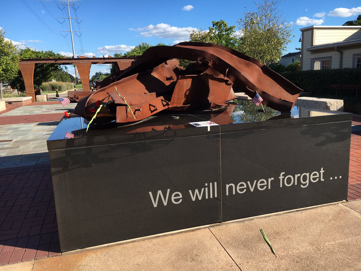 PatriotPinUp's tweet photo. The 9/11 First Responders Memorial Park where a piece of the towers is on display. https://t.co/CJFJkIbXso