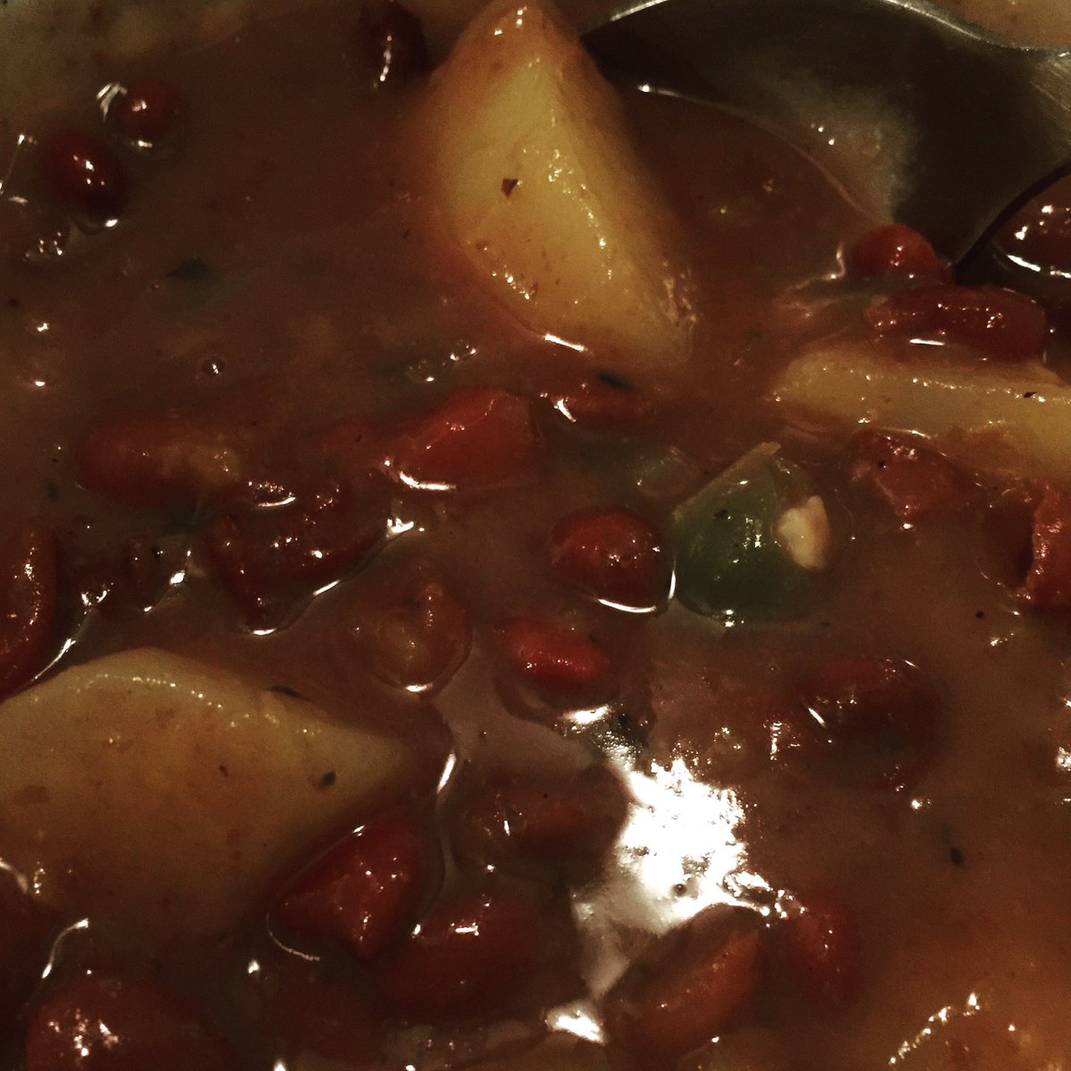 RawPrism's tweet photo. Ital soup! Delicious!! #vegan #eattolive #tastyaf #rawprism #plantbased #rastamanfooddis https://t.co/9XPeBsVdkU