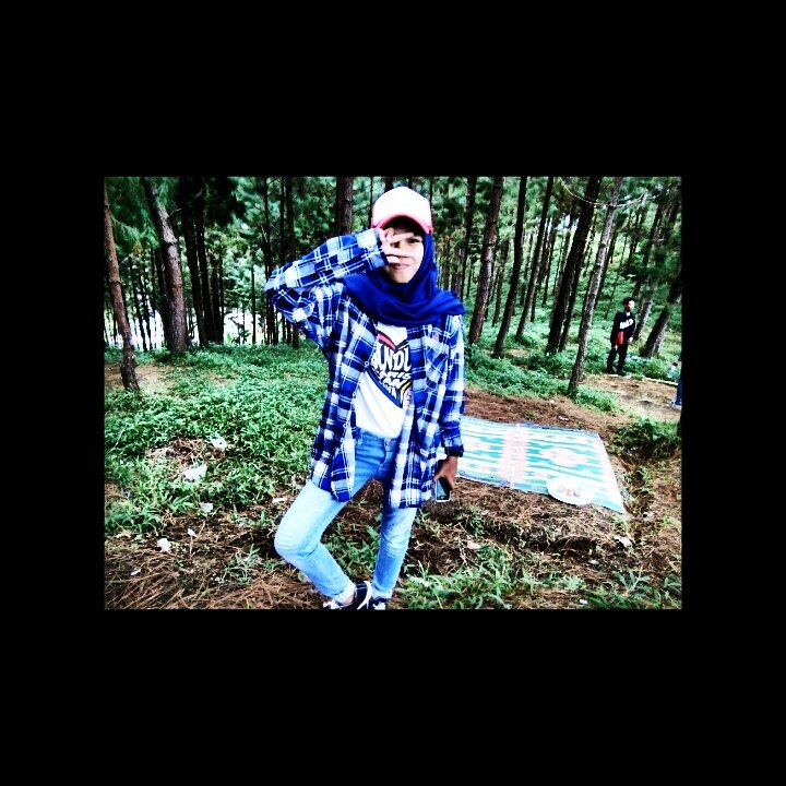 wlnn_'s tweet photo. #TripGuci  #HutanPinus  #brengkawan 😘😘 https://t.co/aFeLlIPsZD