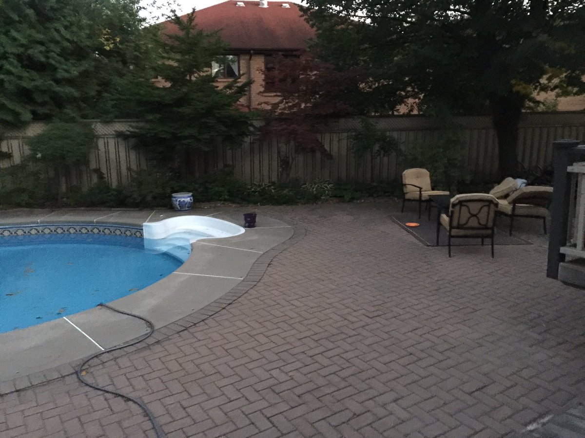 Paver_King's tweet photo. Checking out a space that looks like it could use a little #LakeridgeBrigade with @NancyGreen01 tonight! #ItNeedsUs https://t.co/qBbjKQm806