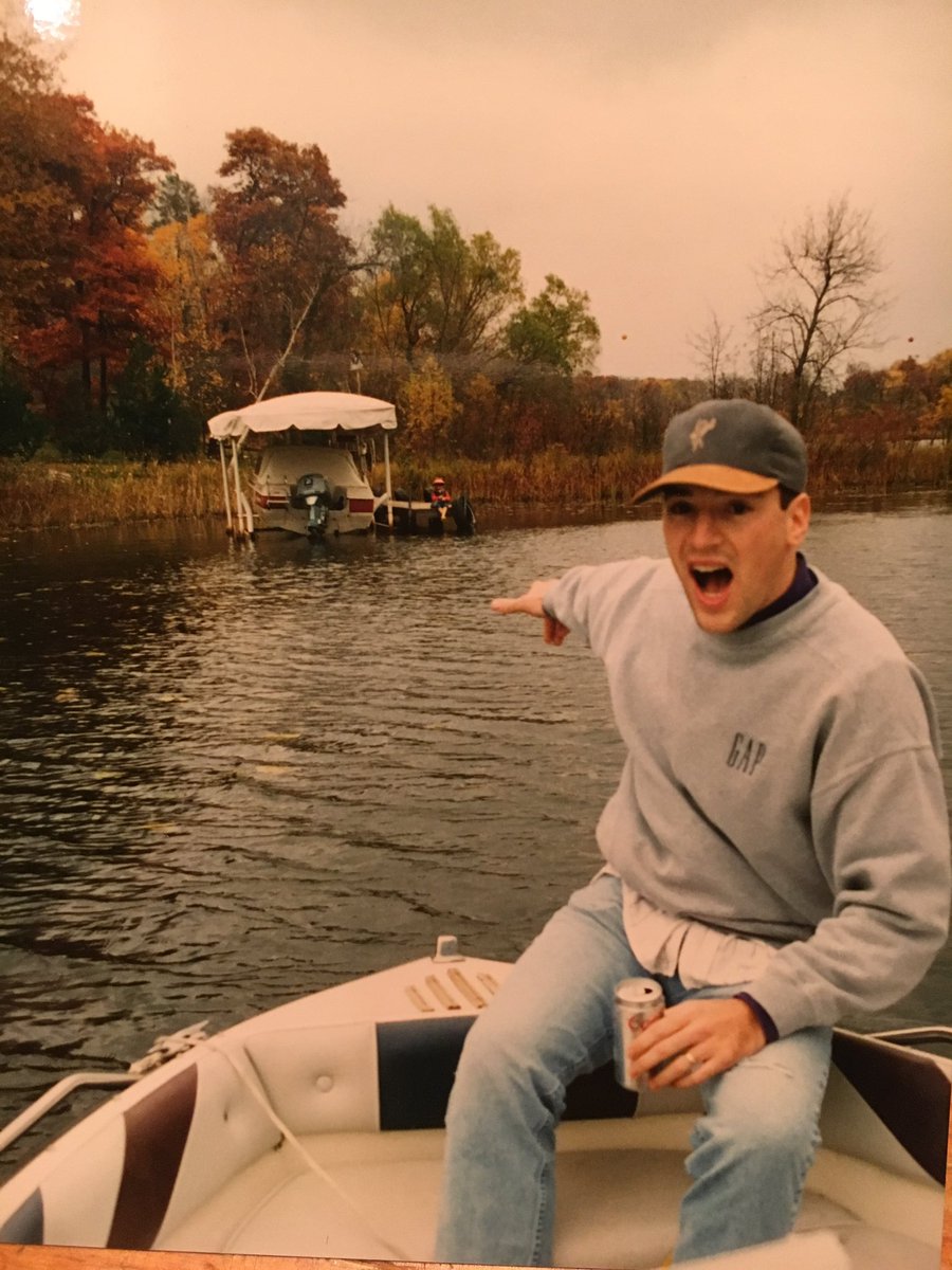 BigAChaska's tweet photo. @donnelly612 @travisroth21 man is that kid tiny! #dockout #uppergulllake #tinyherzog https://t.co/YaGBTqlyFG