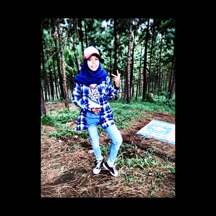 wlnn_'s tweet photo. #TripGuci  #HutanPinus  #brengkawan 😘😘 https://t.co/aFeLlIPsZD