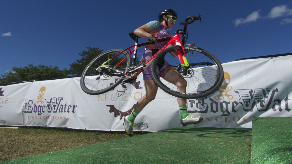 ShareTheRiver's tweet photo. Four faves from today's @EdgewaterCX races at @NEO_Cycle at @clevemetroparks Edgewater Park #LakeErie #NEOCycle https://t.co/rmW31yL3b3