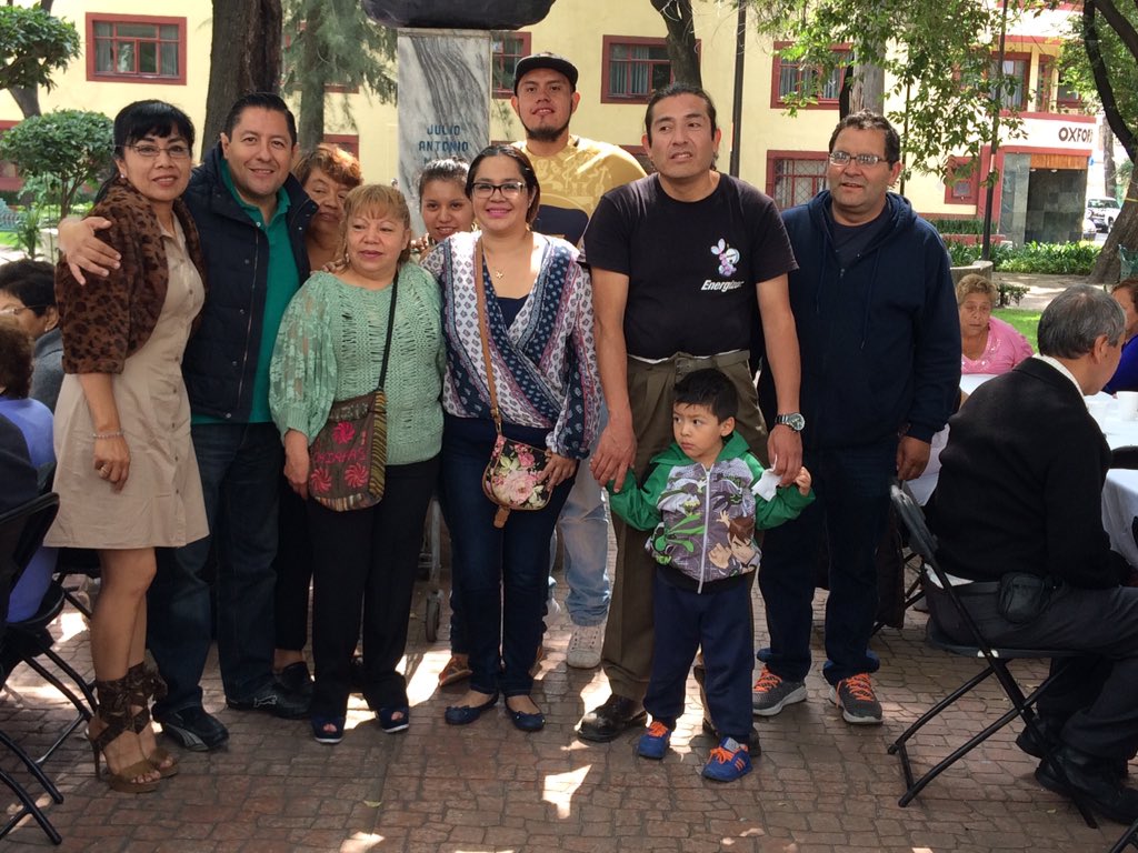 FNS_CDMX's tweet photo. Esta mañana nos reunimos con vecinos de la delg. Cuauhtémoc en el Jardín Tabacalera. @abordenc @VictorBAM03 https://t.co/K61eheXFLg