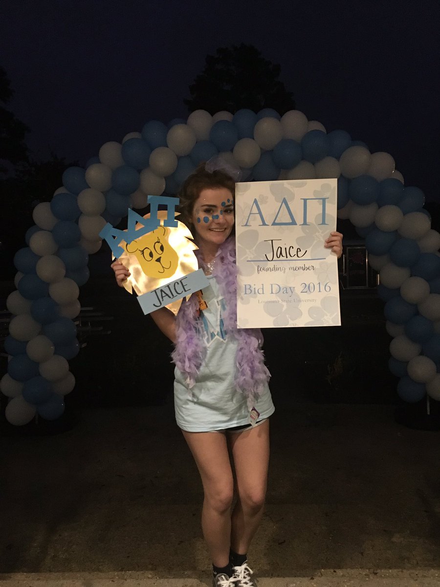 jaice_dubose's tweet photo. diAmΔΠds are forever.💎💙 #GEAUXADPi #LSUADPi https://t.co/PxtOjRRKvf