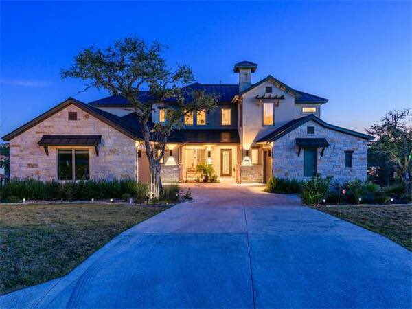 frontporchtexas's tweet photo. Want to invest in Austin Real Estate? We can help. #Austin #atx #realestateaustin #austinhomes #atxrealtor #invest https://t.co/ye7JI1vibz