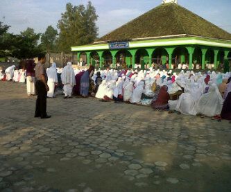 TuBaBaUpdate's tweet photo. alhamdulillah....sholat idul adha 1437H di masjid AL AMIN tiyuh Pulung Kencana berjalan dengan lancar.. https://t.co/zX7ioygKBV