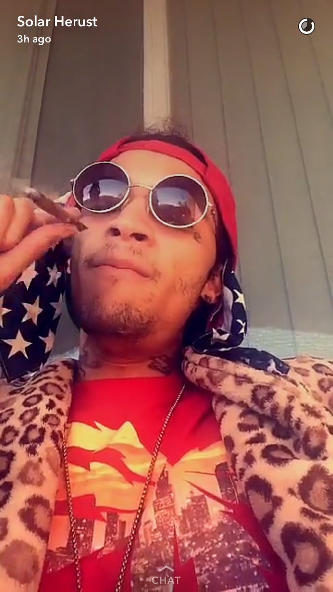 1SplashyKat's tweet photo. Lonely SOLARFLAME King Of #SGOD #MusicVideoOUT ππ¬πΆππ«ππ°π―π₯π₯π₯βοΈπ #SOLAR #WHERE @1SOLARFLAME https://t.co/NMmlpRyQkr