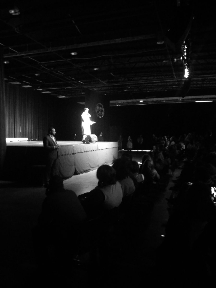 ChicagoNativeSS's tweet photo. Monica spitting her knowledge..... https://t.co/exGArB3qNg