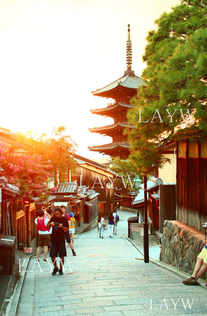 Layw Photo 秋の夕焼け 京都 秋 秋の京都 夏の終わり 一眼レフ 素材 壁紙 風景 ファインダー越しの私の世界 カメラマンさんと繋がりたい カメラ 顔の部分は個人情報のためぼかしを入れています T Co Nyp0f45sec Twitter