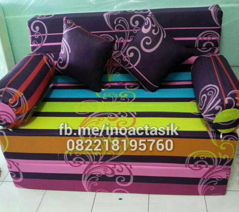 iklanin_we's tweet photo. Sofa bed Inoac asli, motif bnyak 082218195760 7DAE8EB3 https://t.co/tuoJySrx3q @iklanin @IklaninSaja @IklanTM https://t.co/s6QuT85u5c