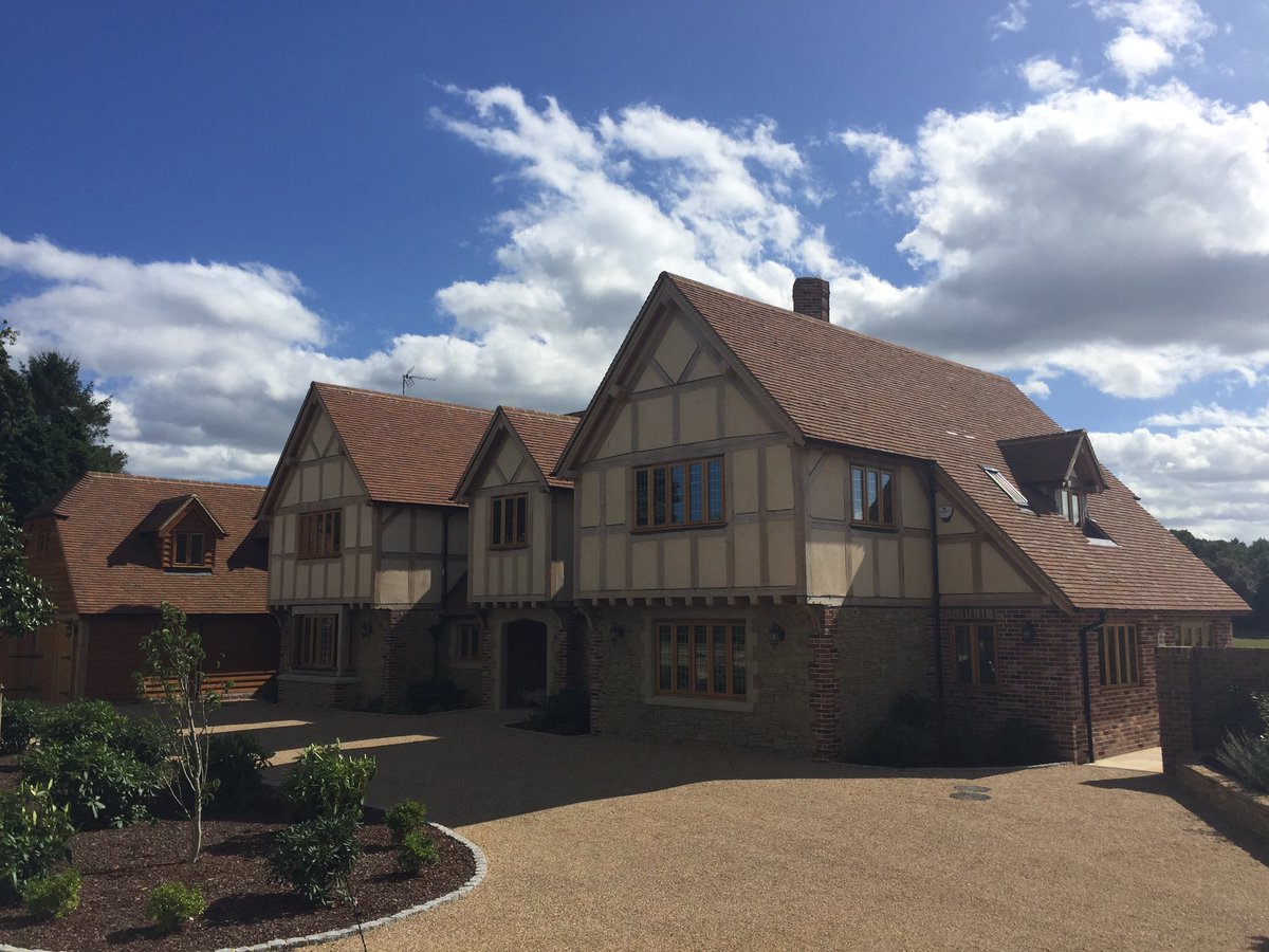 WREnergy's tweet photo. Another completed @NIBEEnergy GSHP &amp; @Polypipe_UFH underfloor heating installation in beautiful @border_oak property https://t.co/3QR3E6OKTj