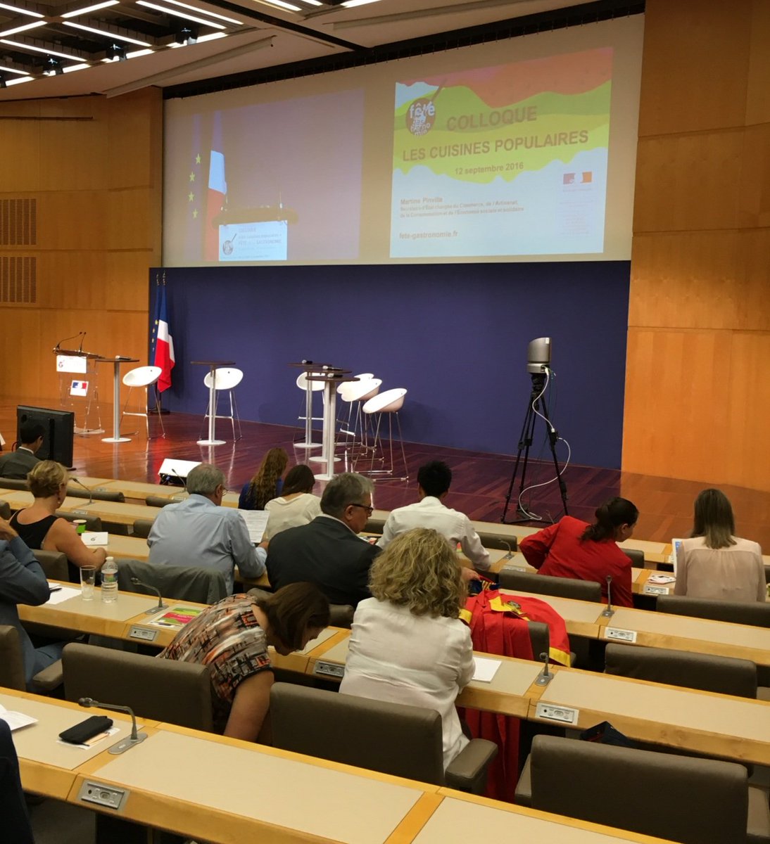 Retrouvez nous en direct de la fête de la gastronomie!  #ColloqueGastronomie #chaudchaudchaud