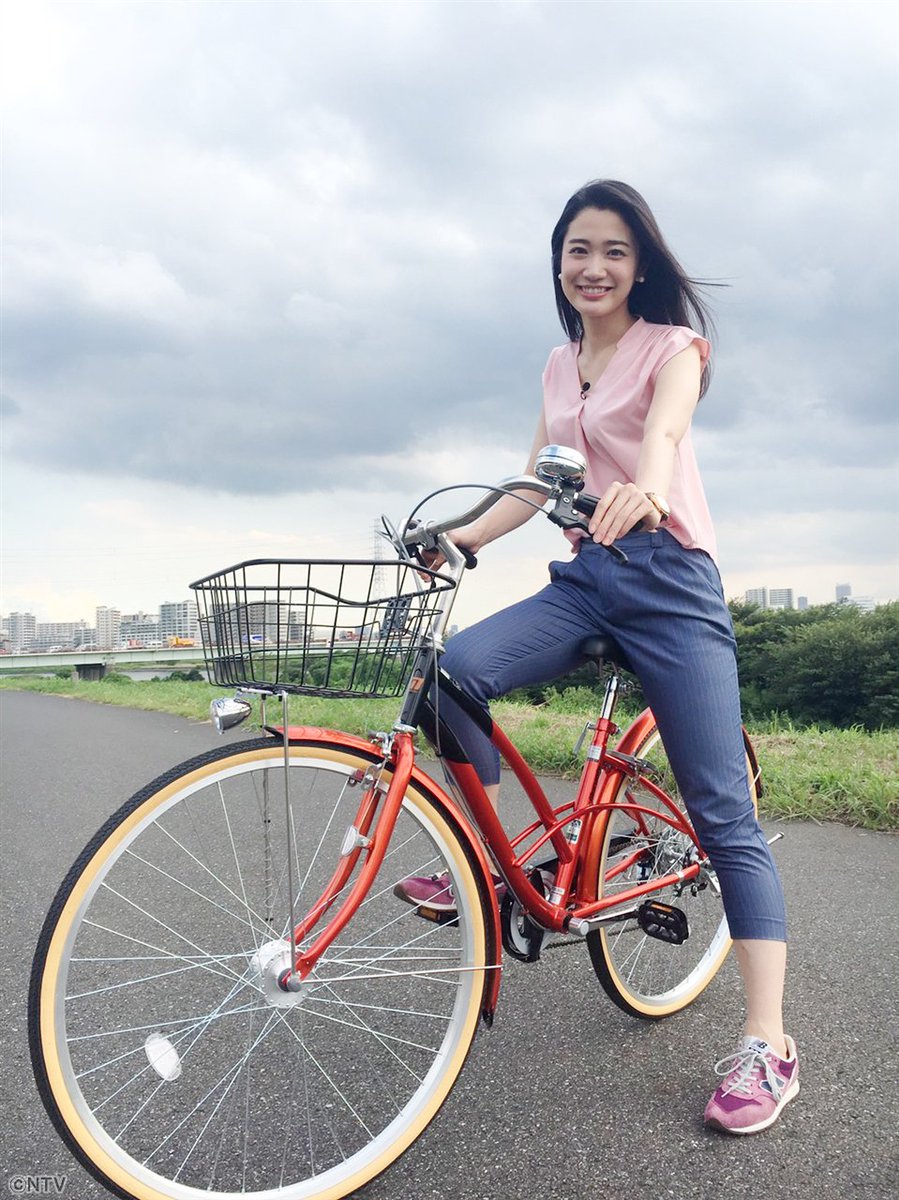 あさ6時50分ごろ…自転車専門店あさひの新作特集！ スカートの女性でも