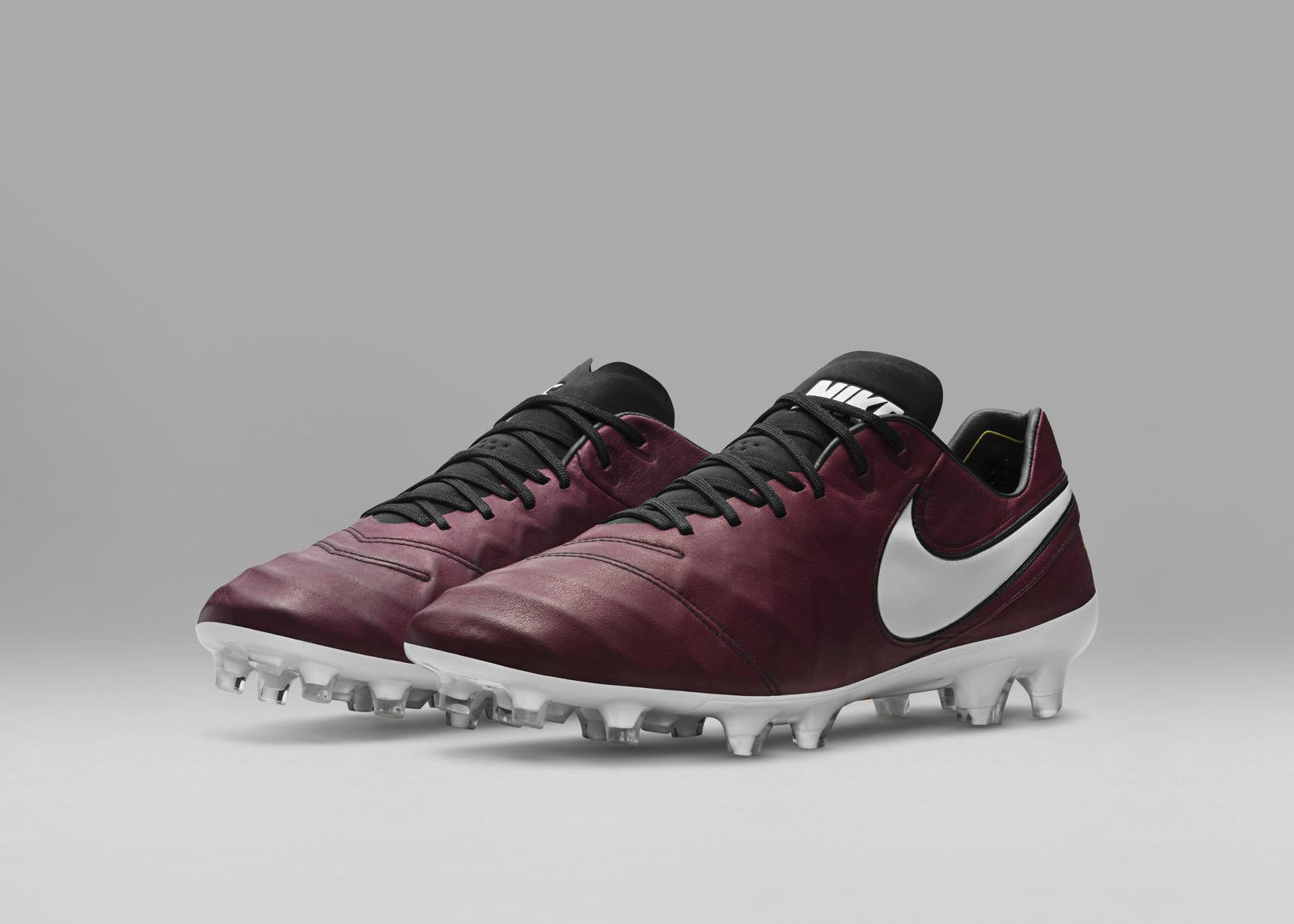 B/R Football en Twitter: "Inspired by Andrea Pirlo's passion for wine, limited edition Nike Tiempo Pirlo boots 👀 (via https://t.co/ZfPjkQhhNE" / Twitter