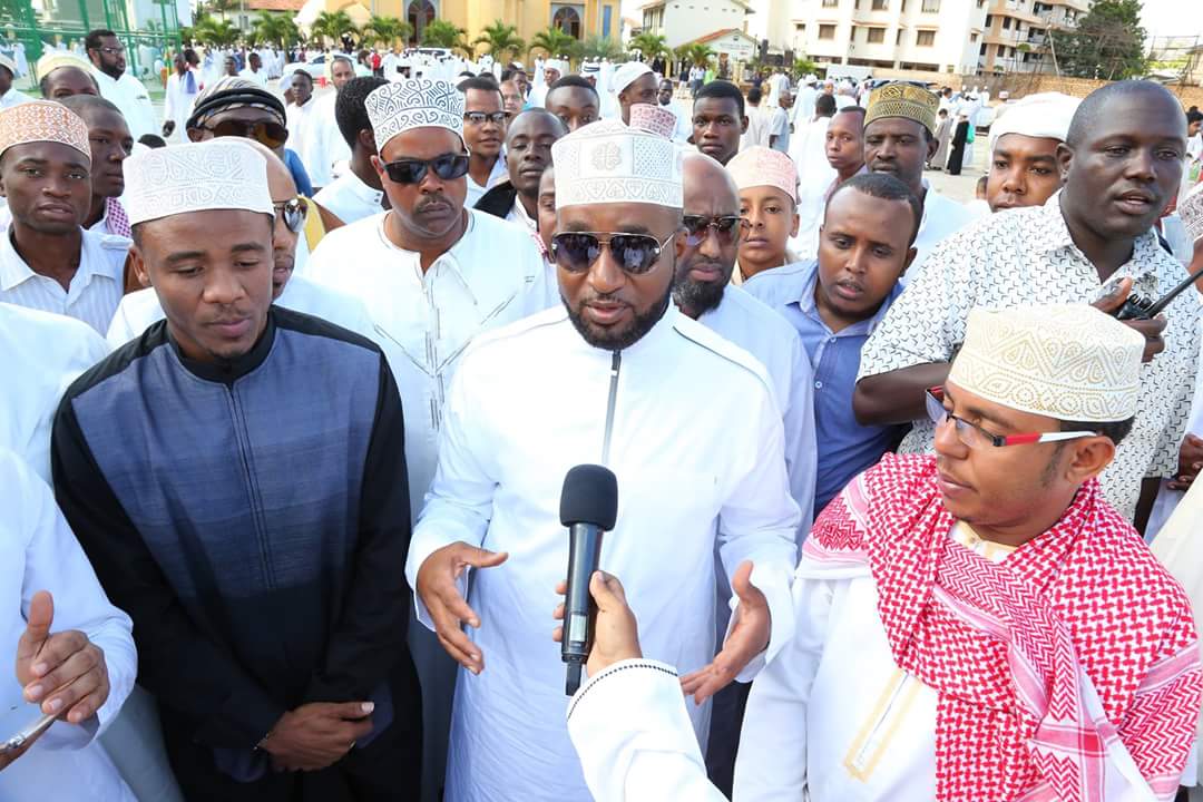 Mombasa residents turned up in large numbers to wish me and my family Eid Mubarak at my late mother's residence.