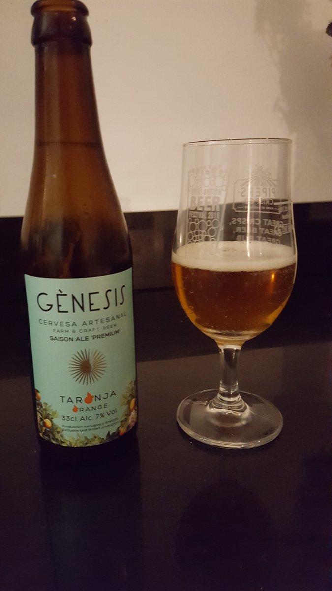 robthefoodie's tweet photo. Spanish beer delight! @CervezaLaVirgen 360° Pale Ale &amp; 
@CervezaGENESIS Taronja Orange Saison.  Muy impresionante! https://t.co/cM3ujfMPyt