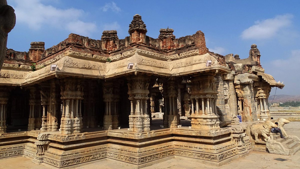 cirtnecce's tweet photo. #travel #travelblogger #traveldairies #willtravel #Incredibleindia #Hampi #forgottencities 
https://t.co/W9GLsgmZTG https://t.co/8hX1hZDdr0