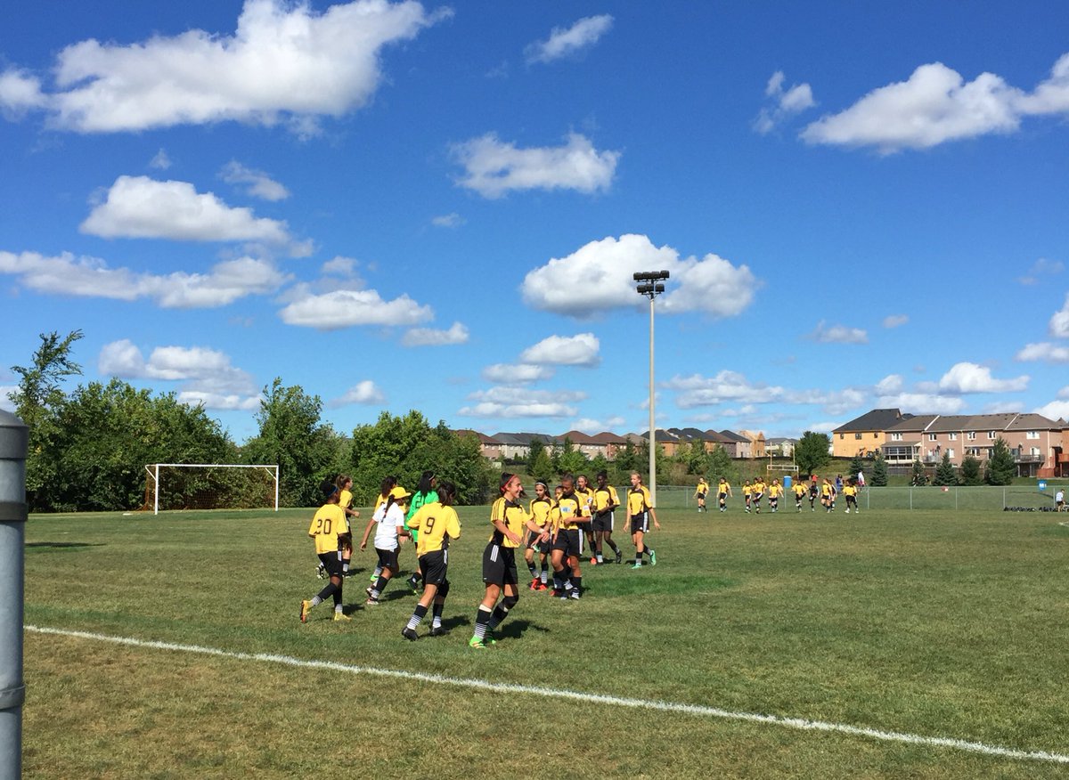 JosieArcella's tweet photo. @Markham_SC Great day for some soccer. Good game 2002 OPDL GIRLS https://t.co/81qk7MQObp